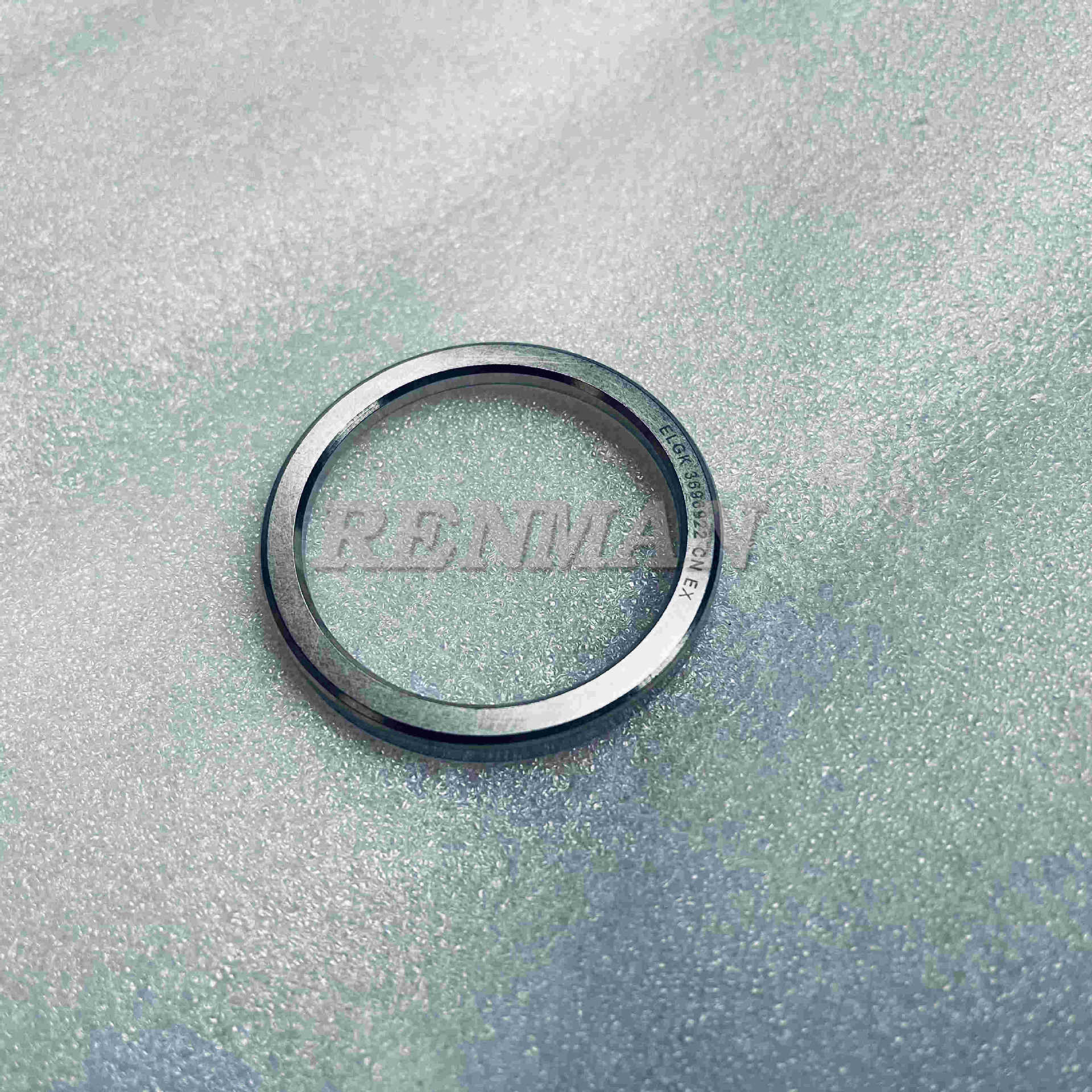 福田戴姆勒康明斯isg发动机配件进排气门座圈3696922f