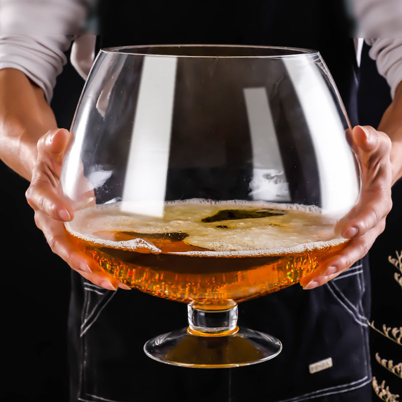 啤酒杯特大号巨大超大巨型酒杯大号红酒杯高脚杯大容量玻璃英雄杯