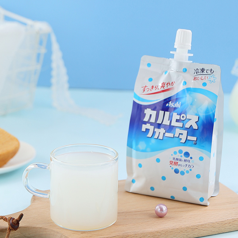 日本进口可尔必思乳酸菌含乳饮料袋装儿童酸奶饮品饮料整箱批发