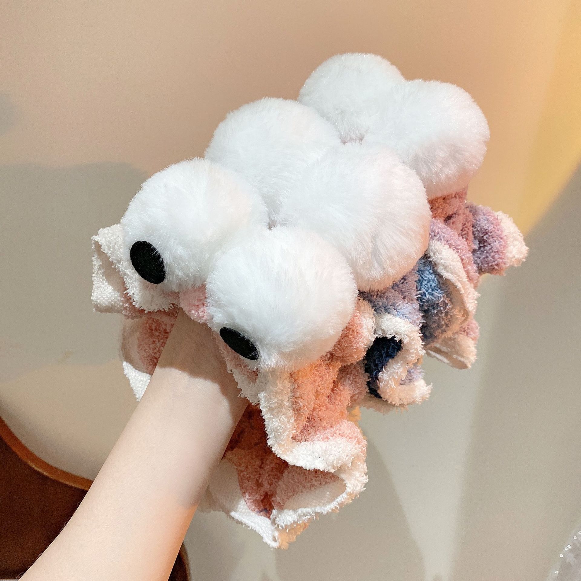 卡通可爱洗脸发箍女 芝麻街大眼睛束发带弹力韩式蝴蝶结毛绒发带