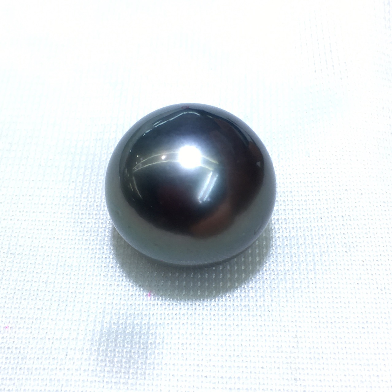 天然海水大溪地黑珍珠 16.7mm近圆极强光底部微瑕品质-阿里巴巴