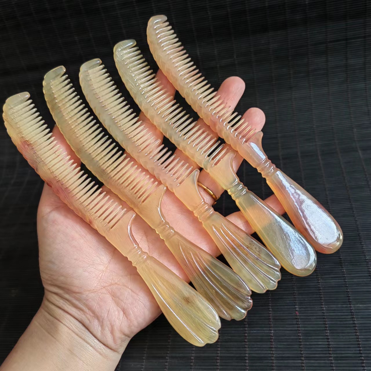 天然精品羊角梳家用男女士专用经络保健按摩梳牛角梳批发