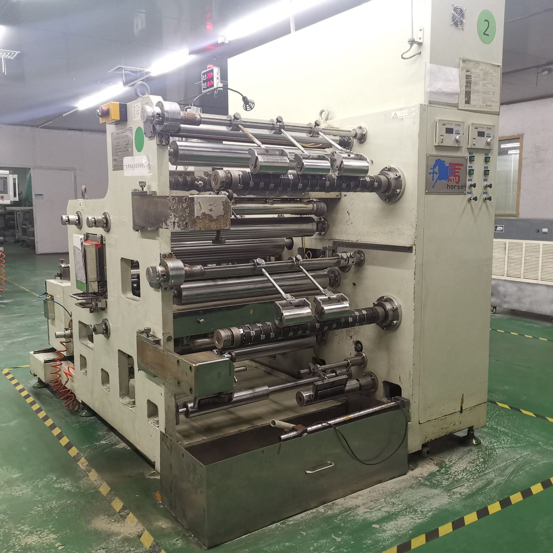 二手全自动极片分切机锂电池正负极片铜箔铝箔隔膜分条机750-阿里巴巴