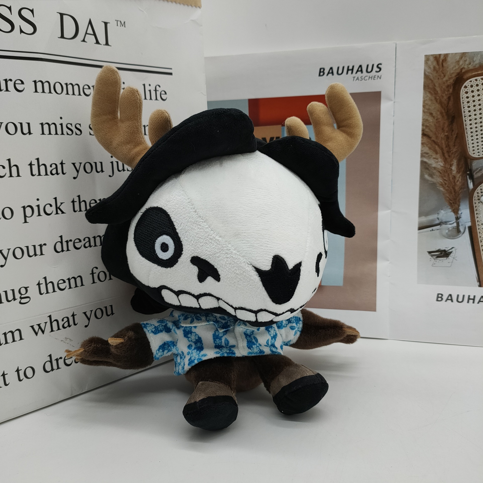 跨境新品 wendigoon gitd plush 骷髅鹿的毛绒玩具 毛绒公仔玩偶