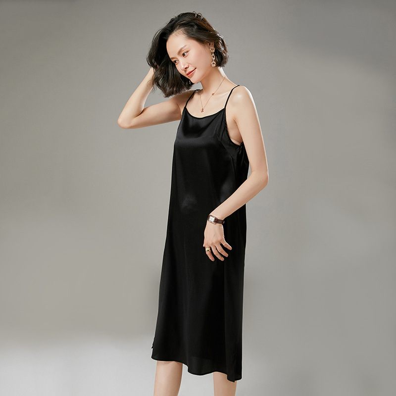真丝吊带连衣裙内搭配西装春夏季新款一字领缎面吊带裙打底背心裙