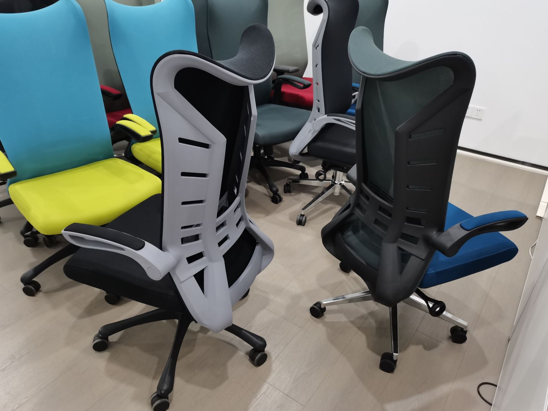 工程配套椅 网吧椅 美容椅 理发椅 按摩椅 办公椅 网椅