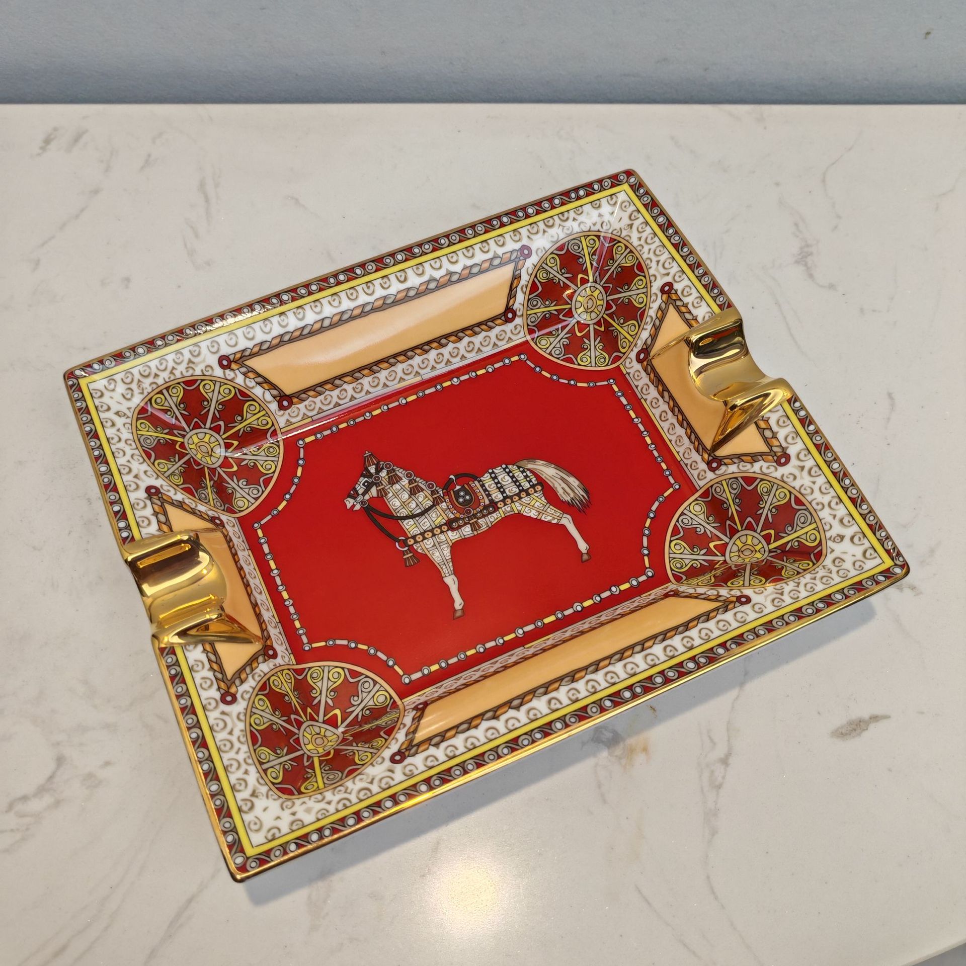 高档陶瓷烟灰缸轻奢方形时尚雪茄创意礼品网红家用酒吧办公室送礼