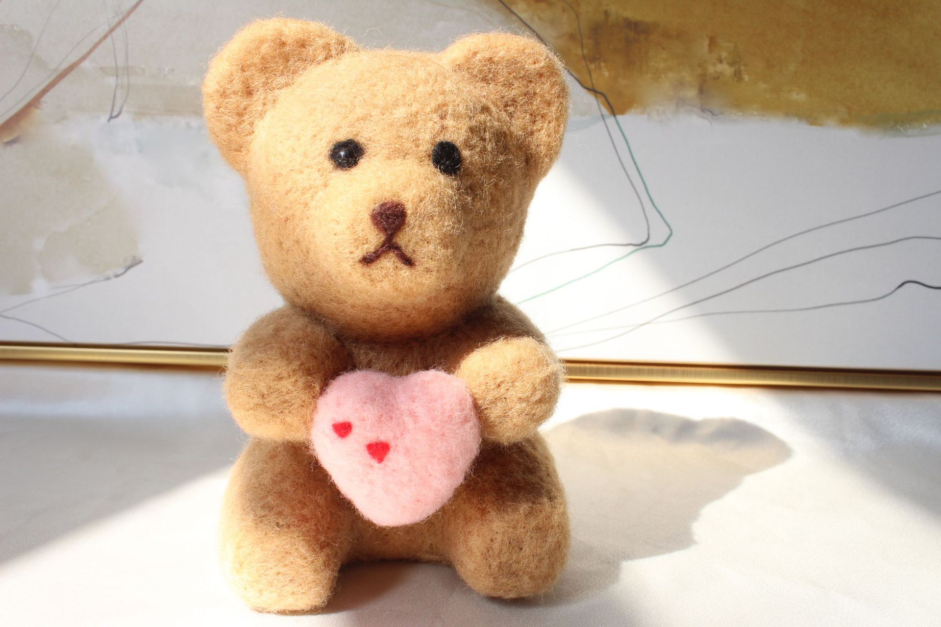 羊毛毡戳戳乐纯手工成品办公家具摆件装饰玩偶抱心小熊