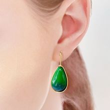 时尚绿色水滴牛油果色耳环小众感高级简约个性耳钉饰品轻奢耳环