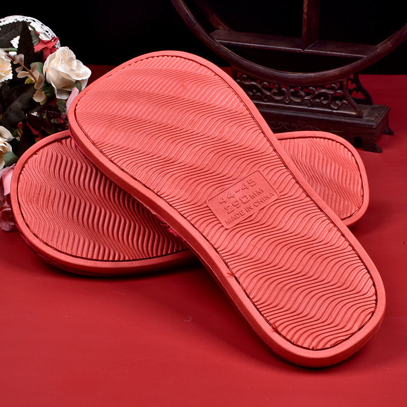 Spot Goods Dragon and Phoenix Slippers Wedding Couple Pack Supplies Autumn and Winter Wedding Dowry Red Happy Marriage Bridal Slippers Manufacturer