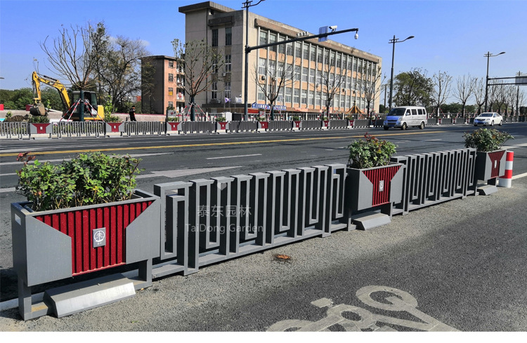 菠萝格花箱护栏市政道路户外隔离带花槽厂家定制花坛组合