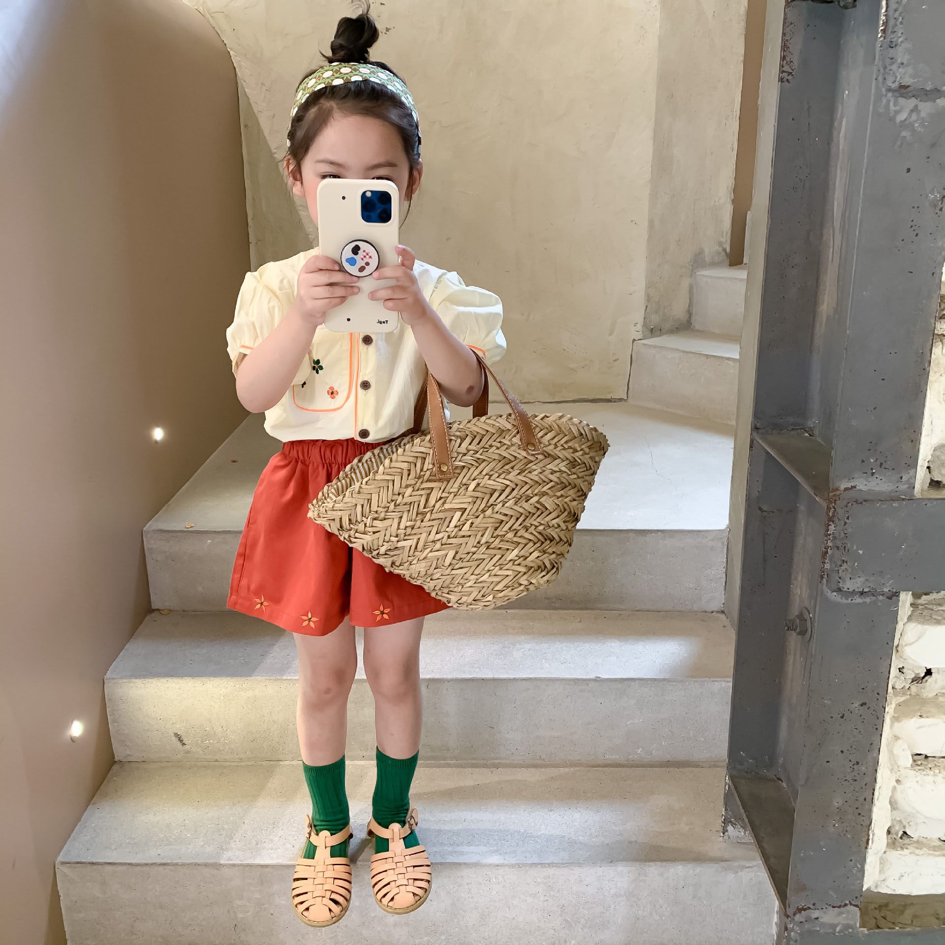 童装女童日韩风花朵刺绣套装2021新品夏季小童衣服衬衫短裤两件套