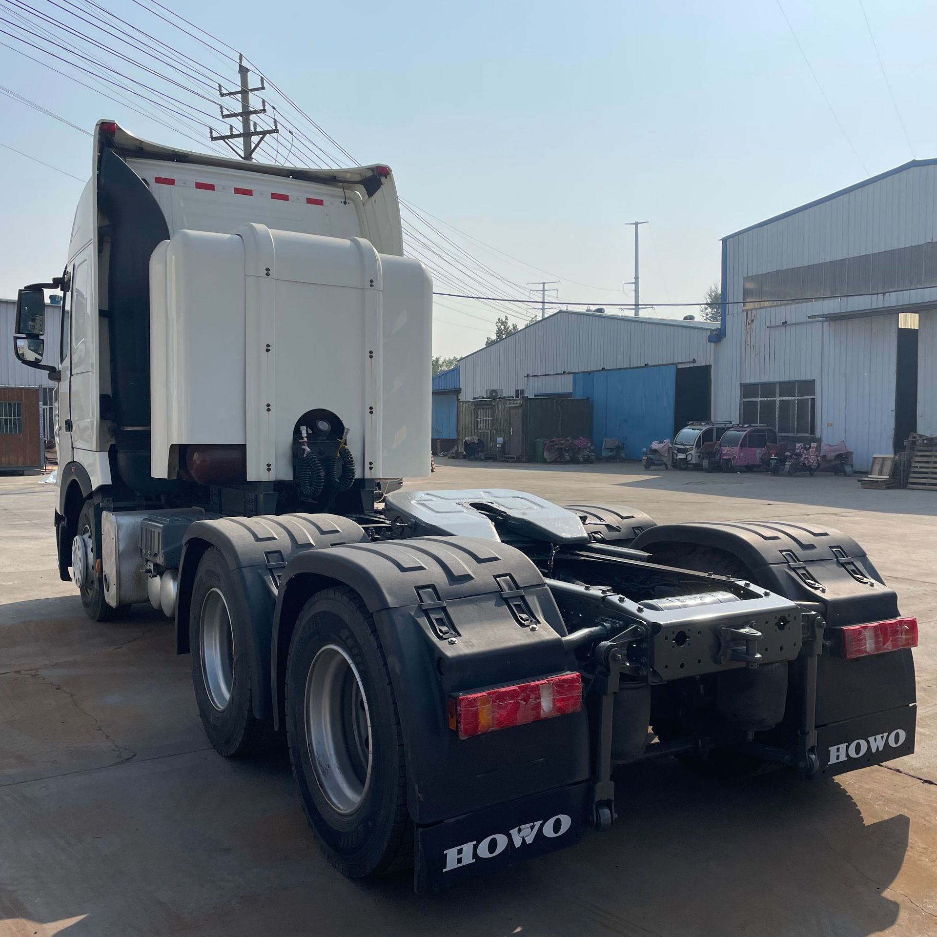 厂家出售出口中亚豪沃半挂牵引车 二手牵引车头燃气cng重汽发动机