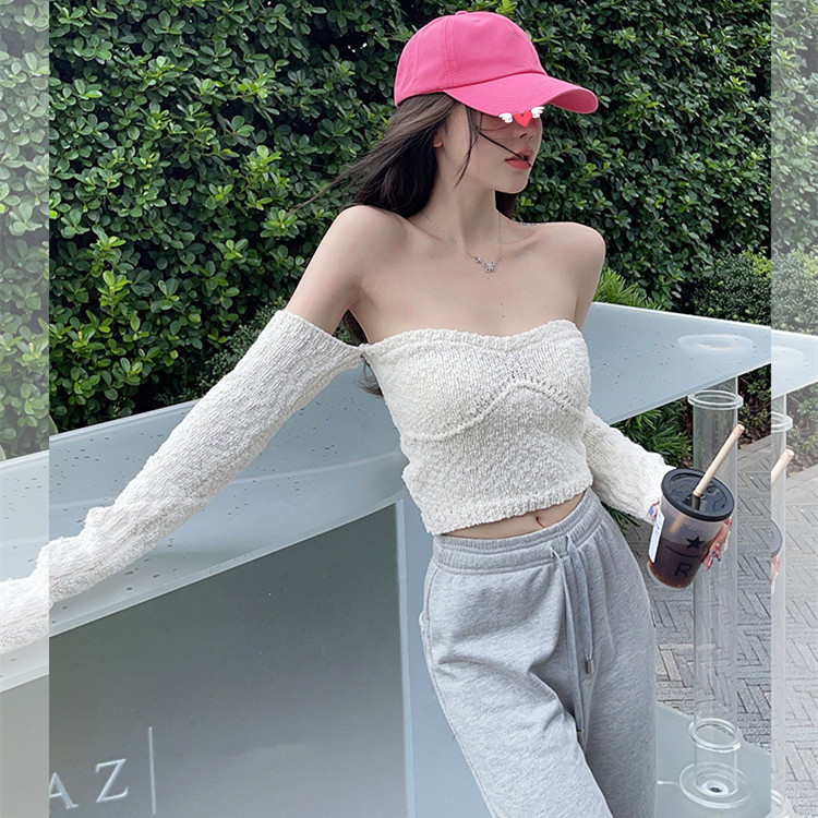 titi小姐姐 奶糯团子 白色一字领针织毛衣性感抹胸吊带背心上衣