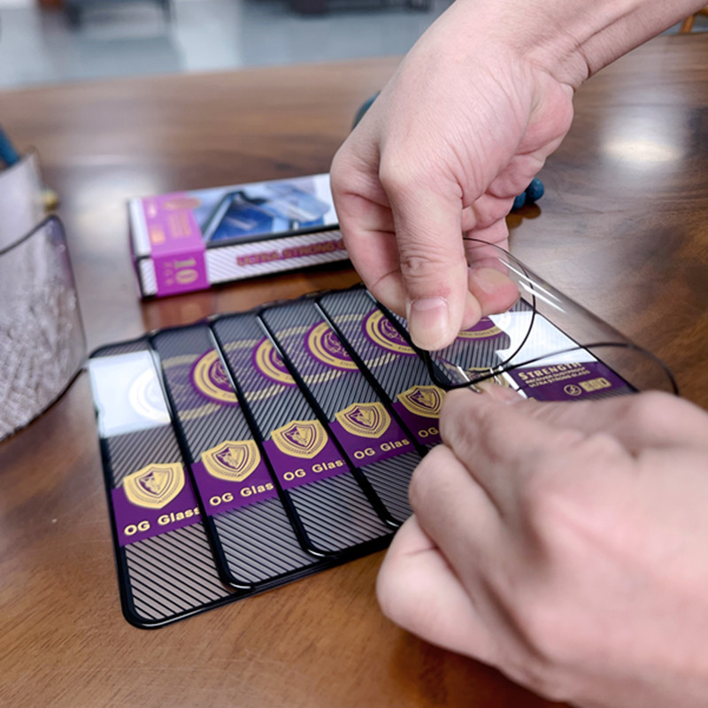 跨境适用moto z4大弧钢化膜edges防静电g13高铝全屏g60黑边手机膜