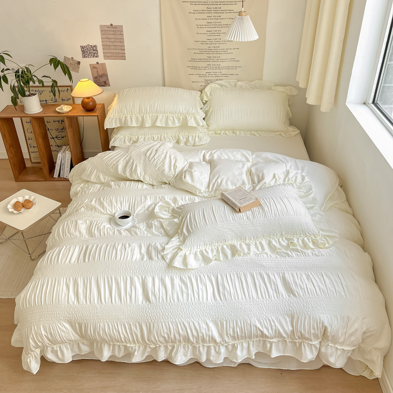 Princess Style Cream Pleated Yarn Four-Piece Set Girl's Heart Lace Skin-Friendly Soft Glutinous 1.5 M1.8 M Bedding