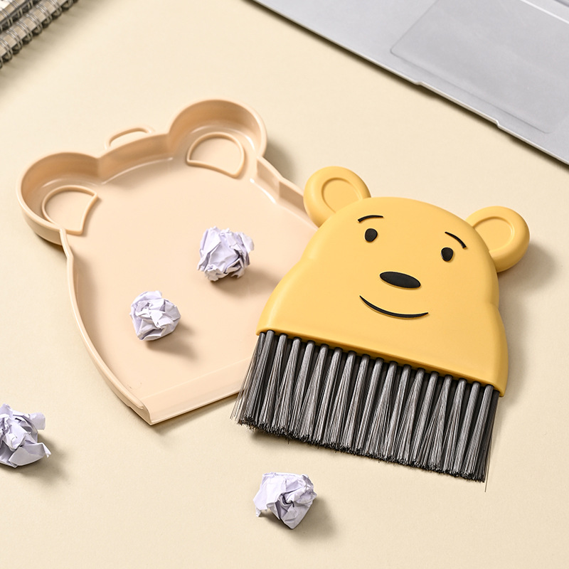 Cute Bear Desktop Brush Multifunctional Brush Storage Hanging Brush Suit Desktop Cleaning Brush