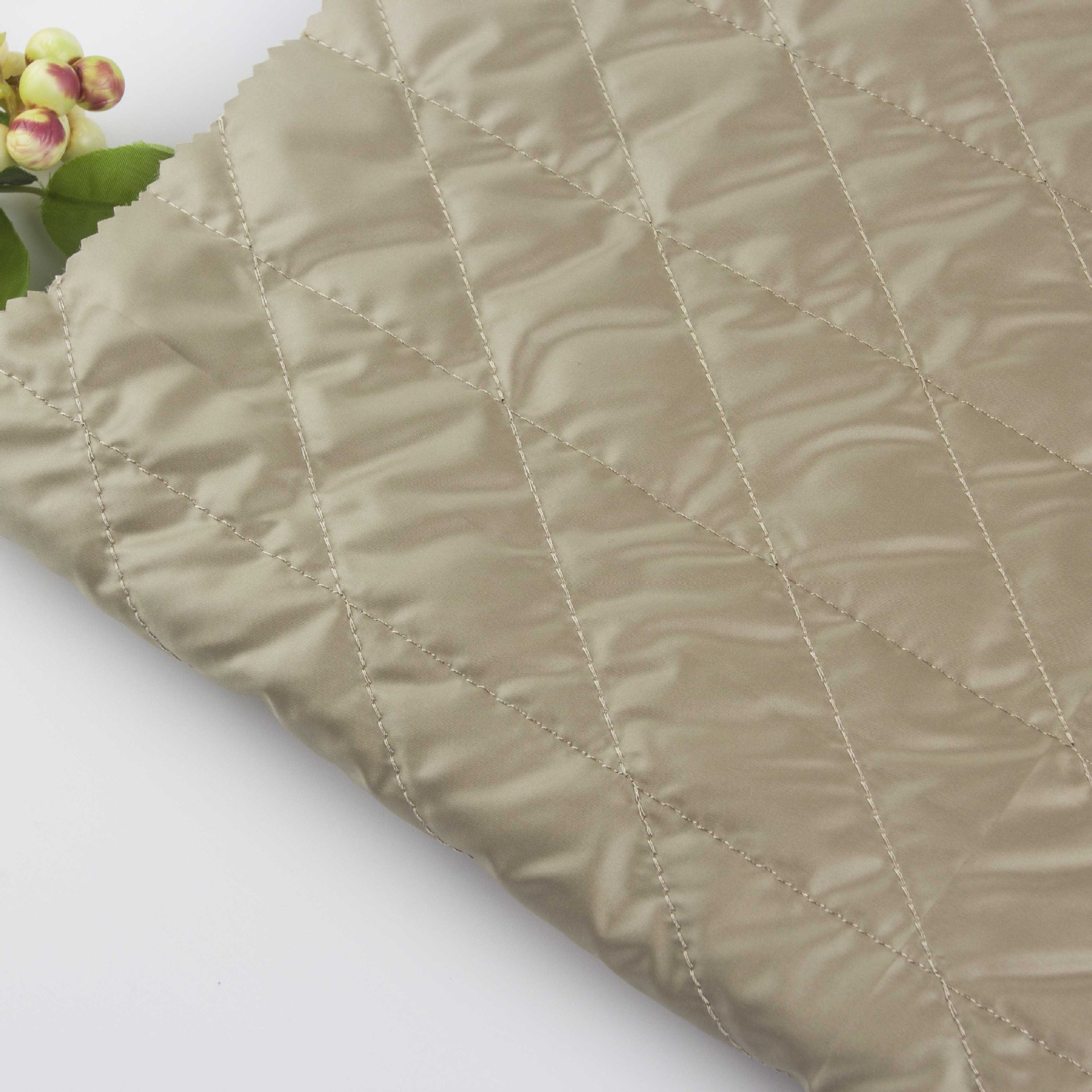 绣花面料 棉衣面料布料夹棉里料裥棉电脑绣花加工