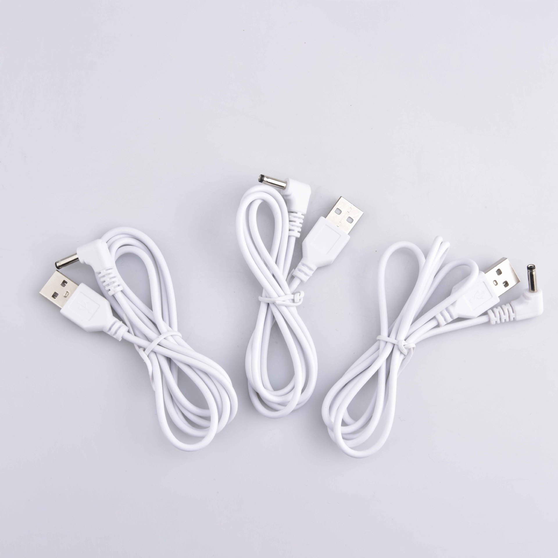 弯头usb充电线90度dc35135弯头充电线白色usb对dc3.5圆孔充电线