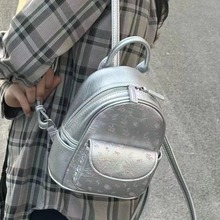 韩系高颜值小众洋气链条粉花ins风外出防水少女森系双肩包