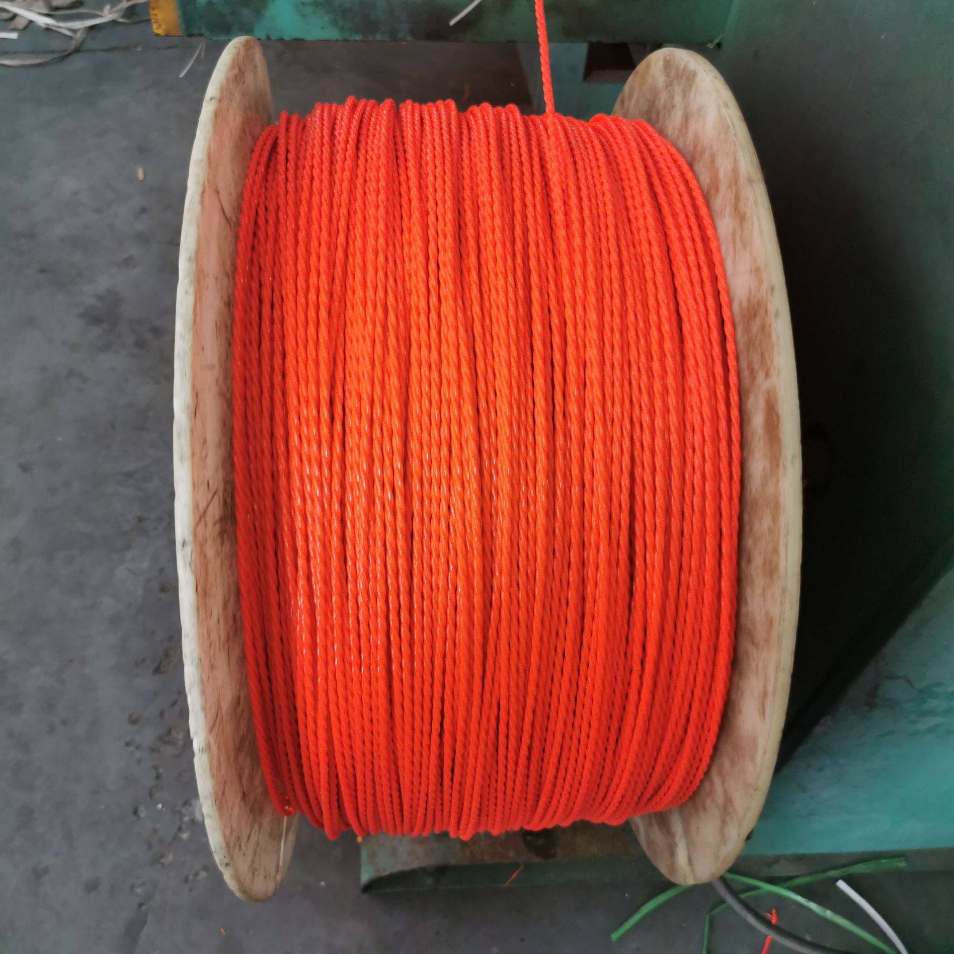 2mm4.5mm 橘红三叶螺旋