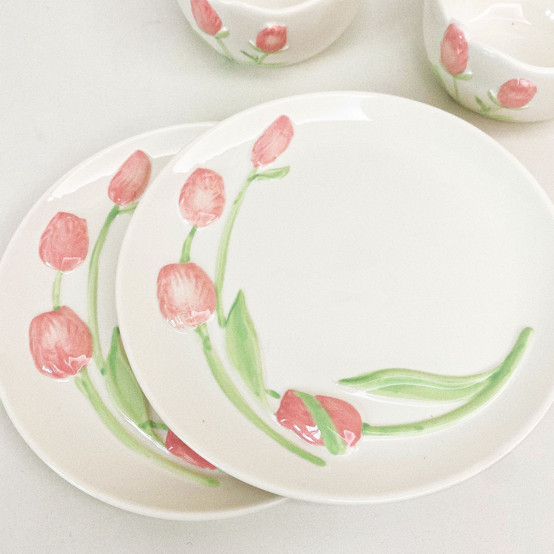 郁金香陶瓷碗盘 花朵陶瓷盘子法式韩式高颜值家用餐盘批发