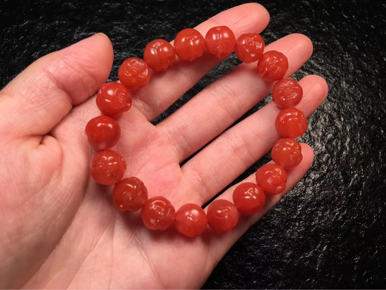 南红玛瑙精雕樱桃红佛头手串哑光川料联合料文玩饰品配件-阿里巴巴