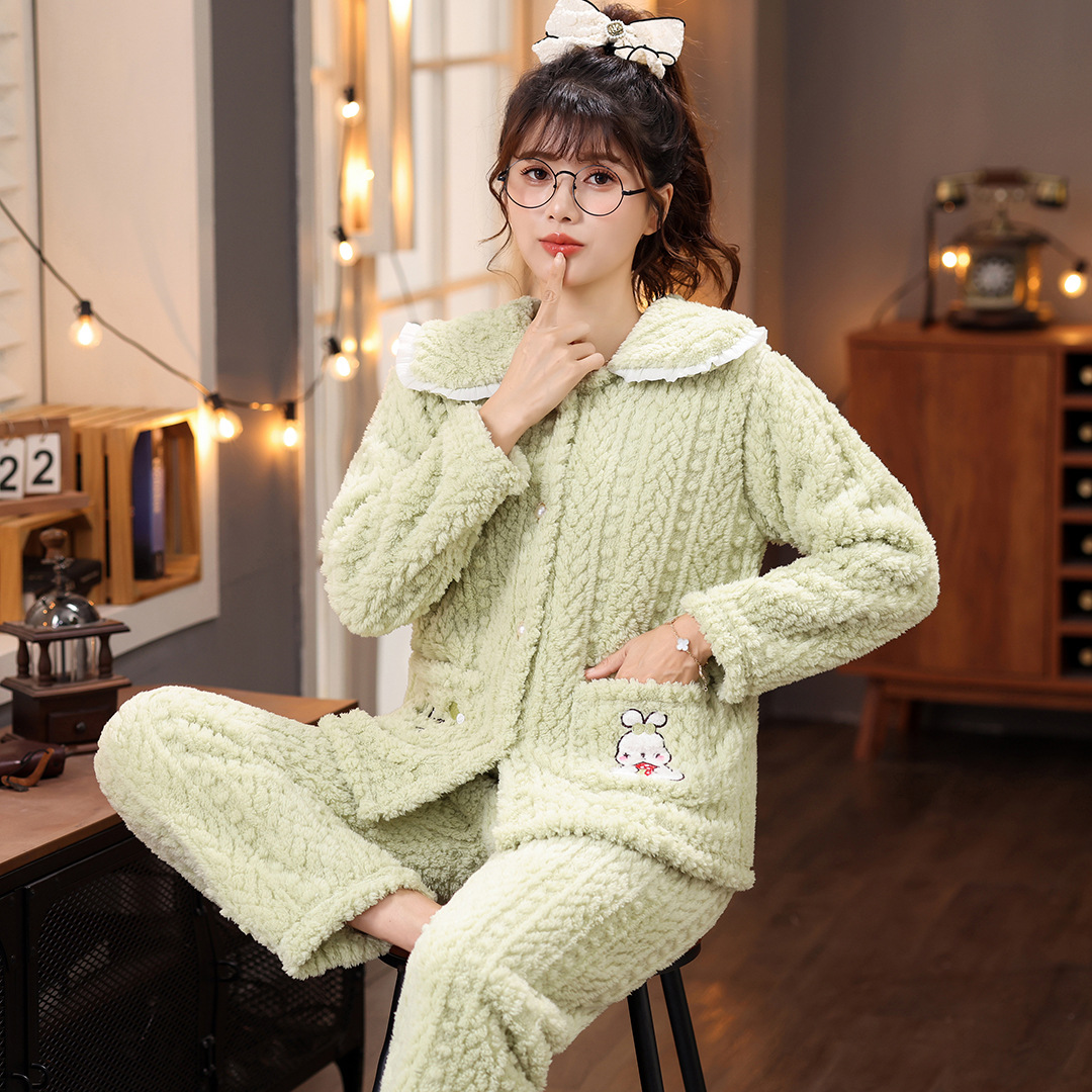 coral velvet pajamas women‘s 2023 new winter bear cute two-piece suit thickened outer wear home wear factory wholesale