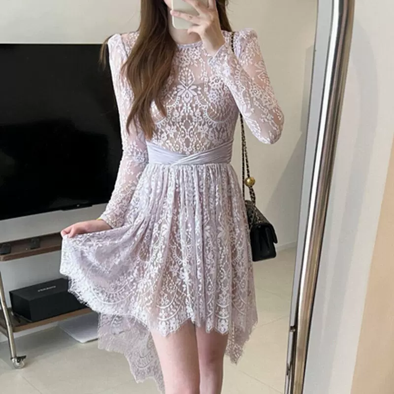 2025年春夏新款女装明星款紫色长袖圆领不规则蕾丝连衣裙子小洋装