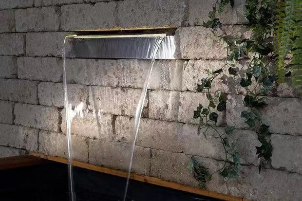 不锈钢瀑布出水口水幕墙花园水池装饰假山水槽水泵景观瀑布墙流水