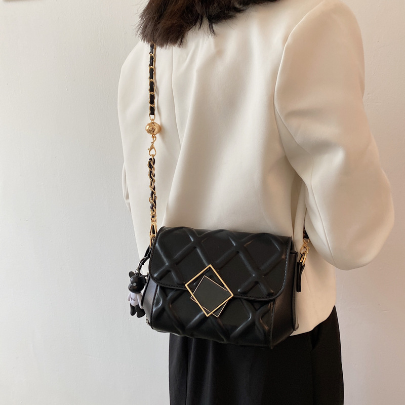 This Year's Popular Bag for Women 2022 New Trendy Crossbody Small Bag Fashionable Stylish Chain Shoulder Texture Niche Bags