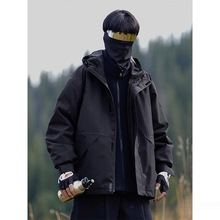 黑武士冲锋衣男士春秋冬季新款可拆卸三合一机能工装夹克外套