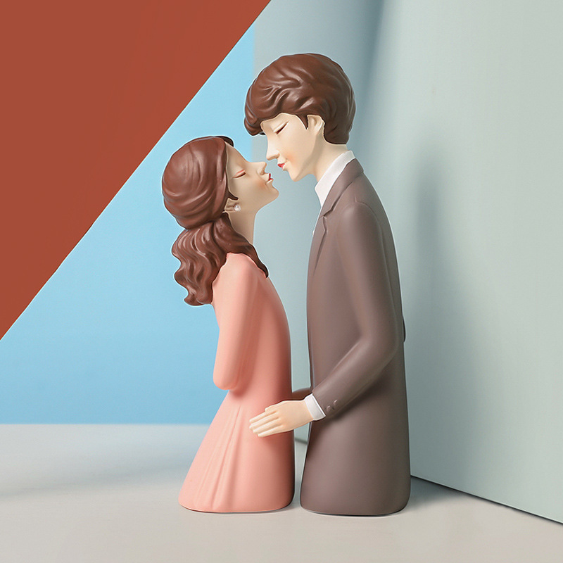 简约情侣树脂工艺品亲吻男女甜蜜蜜温馨客厅卧室电视柜装饰工艺品