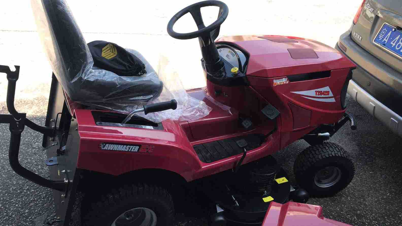 沃得坐骑式草坪车t2542n隆鑫动力803cc 25马力