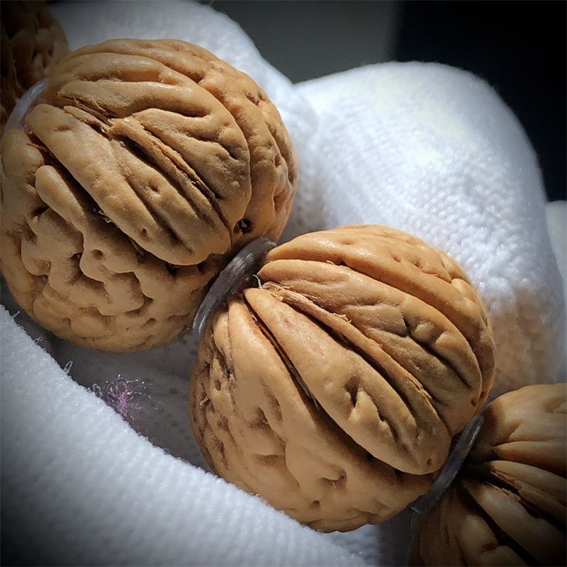 猴头手串野生小桃核矮装脑纹密纹蚂蚁纹山桃胡文玩手链男一件代发