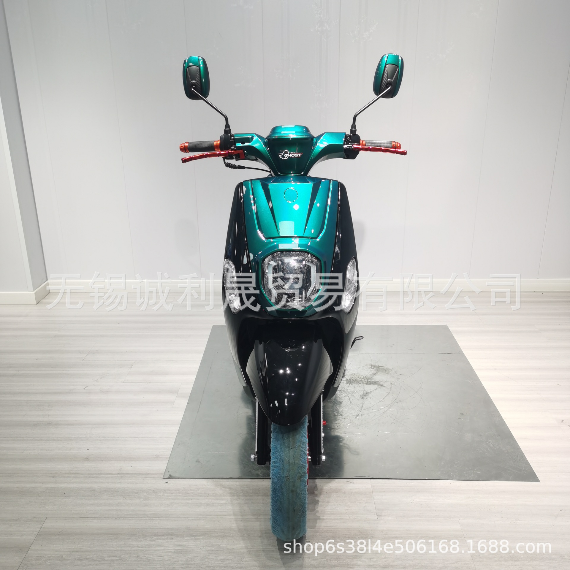 s9踏板摩托车 电动燃油电动摩托车 110cc 125cc 成人 踏板出口