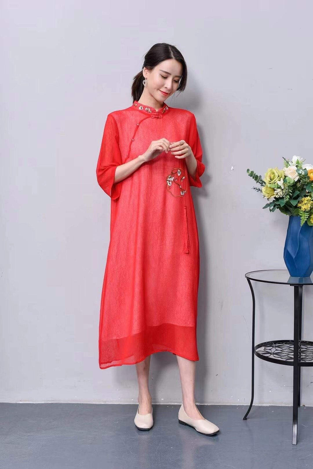 新款夏季女装过膝长裙刺绣绣花连衣裙素雅民族风现货批发