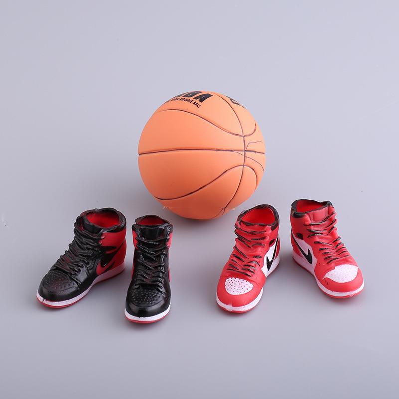 手办手办玩具汽车摆件篮球鞋蛋糕生日摆件装饰配件男孩男神主题情