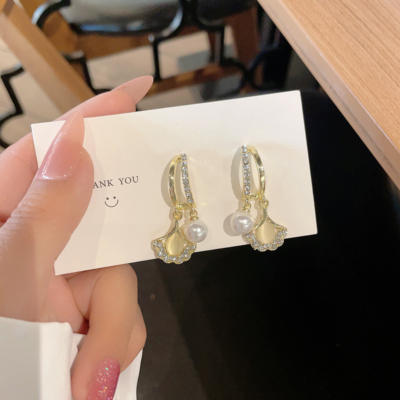 Live Broadcast Light Luxury Tassel Opal Earrings Exaggerated Personalized Geometric Circle Earrings Fresh and Sweet