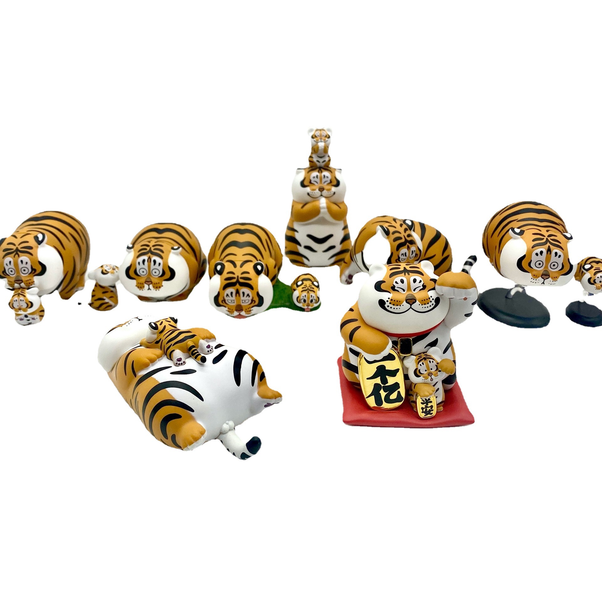 52toys胖虎带娃不二虎可爱的动物盲盒摆件仿真模型新奇玩具批发
