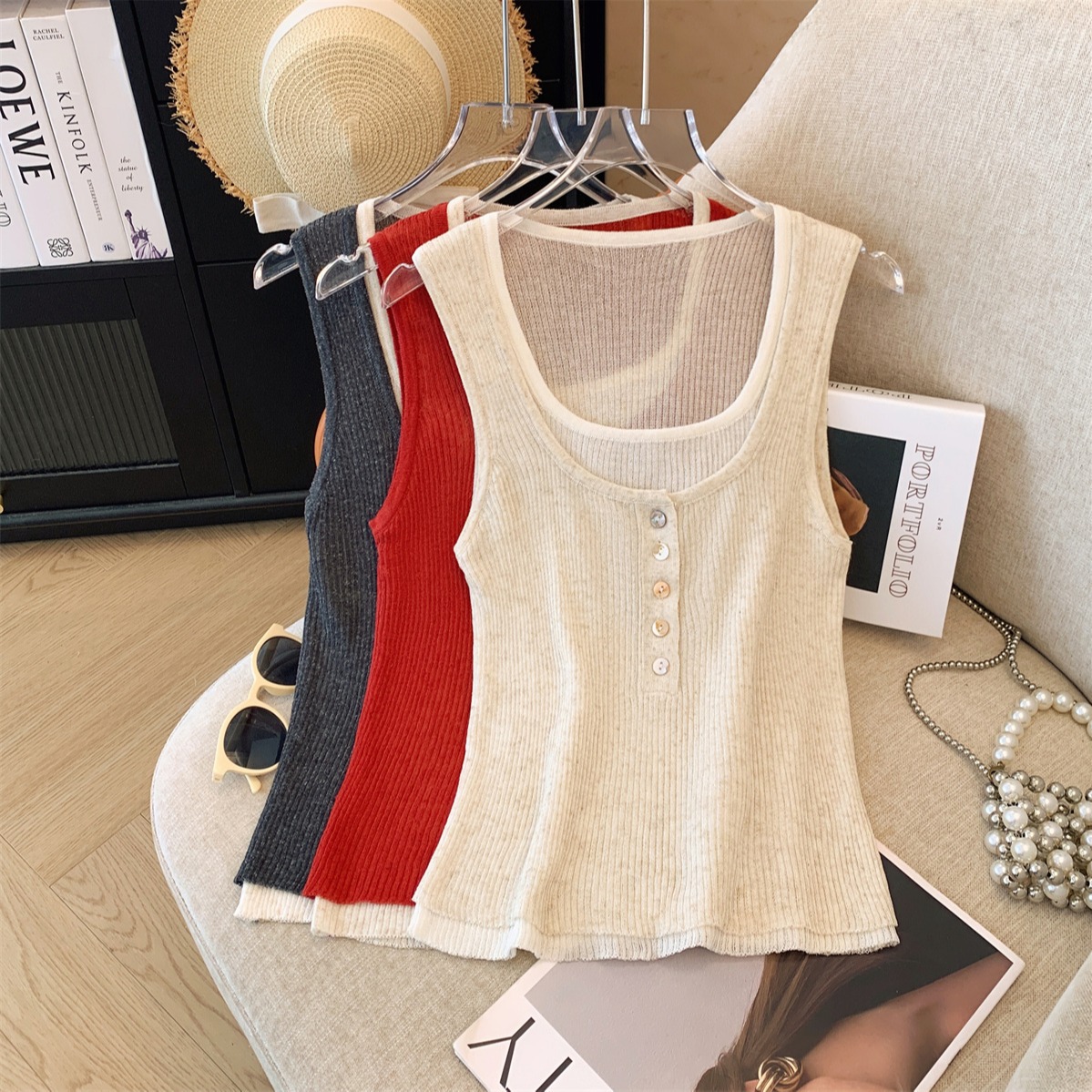 设计感撞色假两件吊带背心女夏外穿纯欲风休闲针织坎肩无袖上衣服