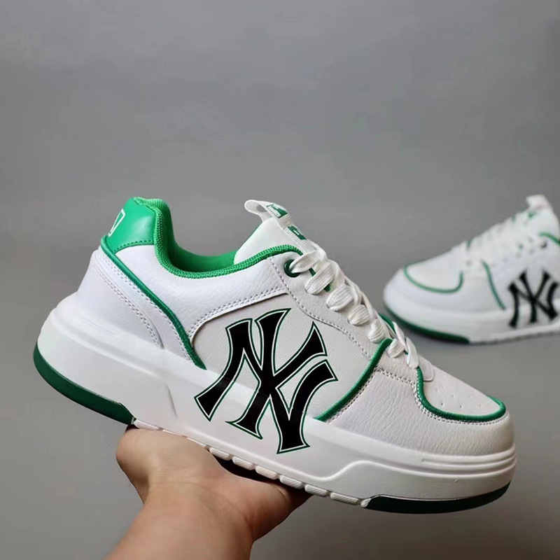 2024春季新款男女情侣款空军一号板鞋小白鞋学生休闲潮流运动鞋子