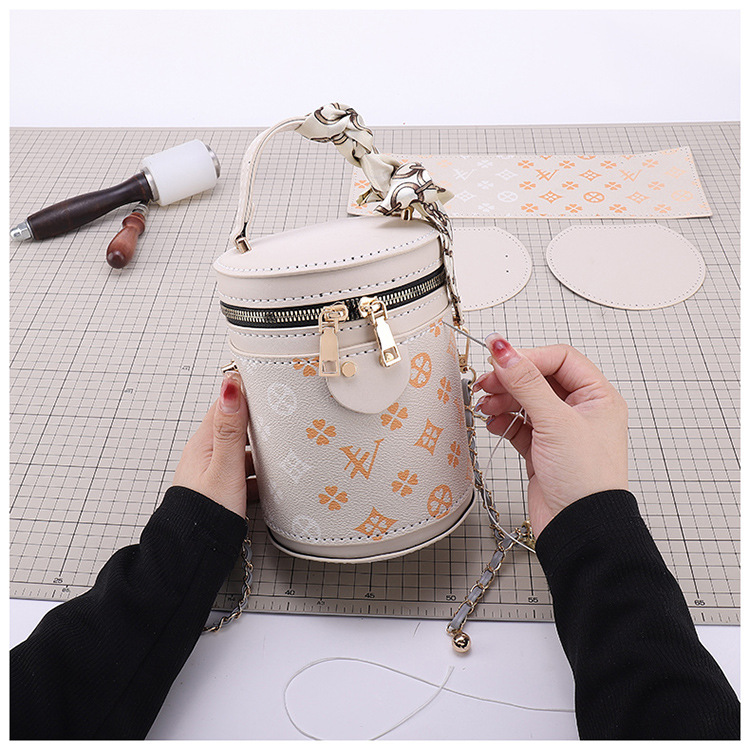 New Fashion Bucket Bag Silk Scarf DIY Handmade Bag Portable Shoulder Crossbody Bag Chain Bag Trendy Printing Material Bag