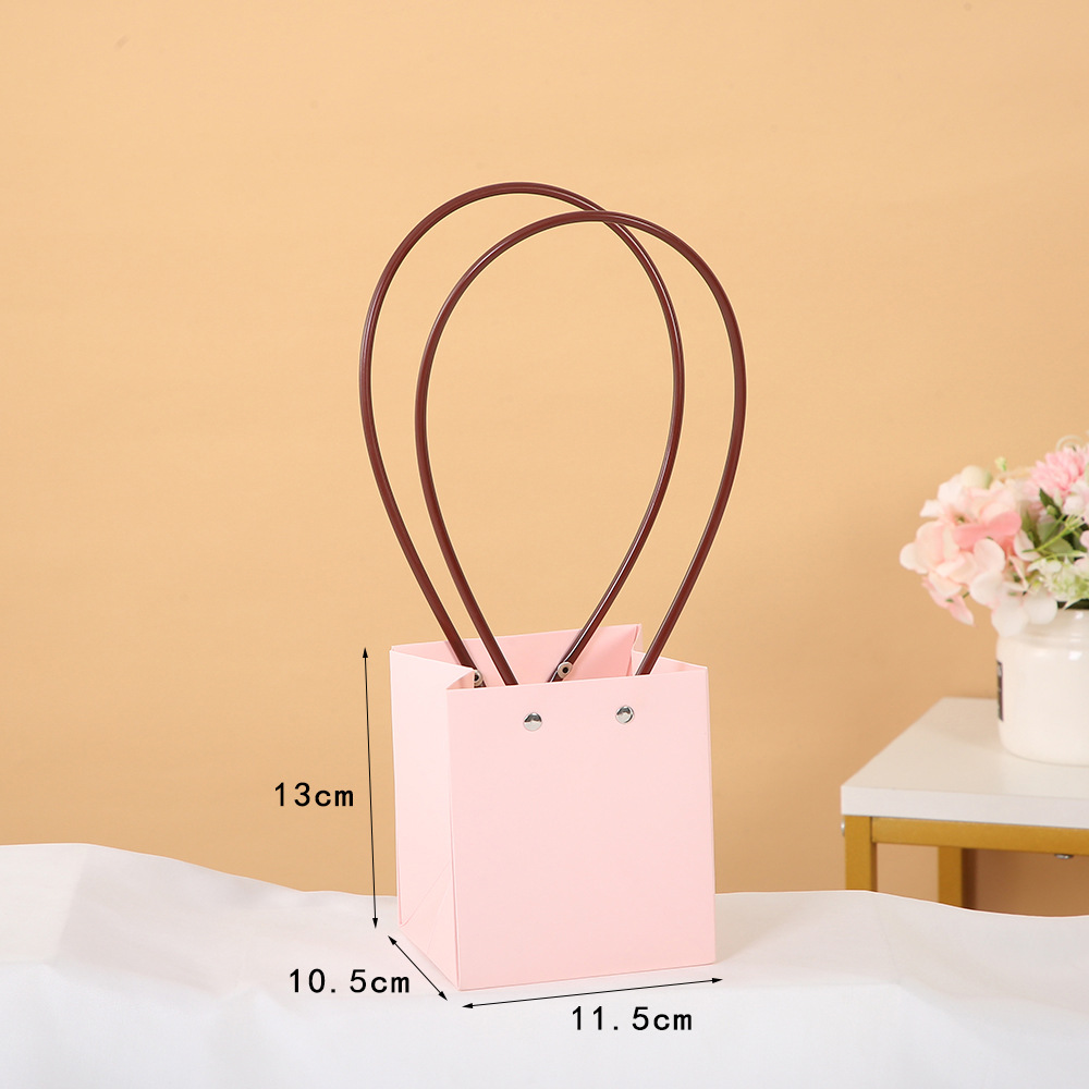 Kraft Paper Flower Handbag Valentine's Day Chinese Valentine's Day Flower Bag Floral Gift Bag Hand Gift Bouquet Packaging Bag