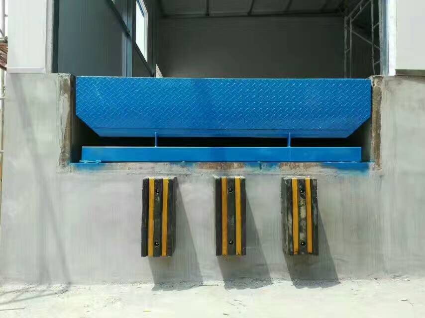 电动液压起重斜坡叉车装卸过桥升降平台电动升降机固定登车桥平台