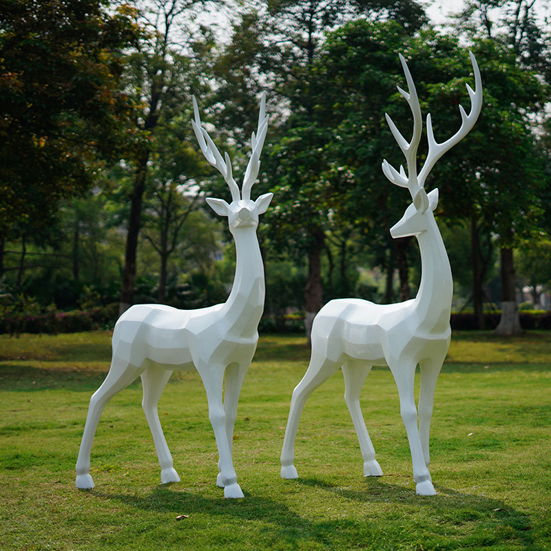 玻璃钢几何鹿雕塑户外园林绿地广场商场小区梅花鹿美陈落地大摆件