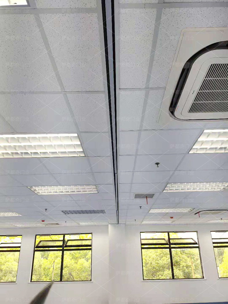 萨都奇电动挡烟垂壁 商场超市卷帘活动式柔性电动挡烟垂壁批发