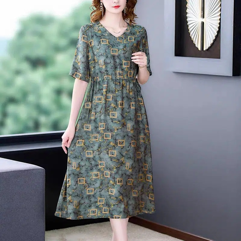 Large Size Loose Slimming Dress Rayon Jacquard Dress for Women 2023 Summer New Elegant Socialite Mom Dress