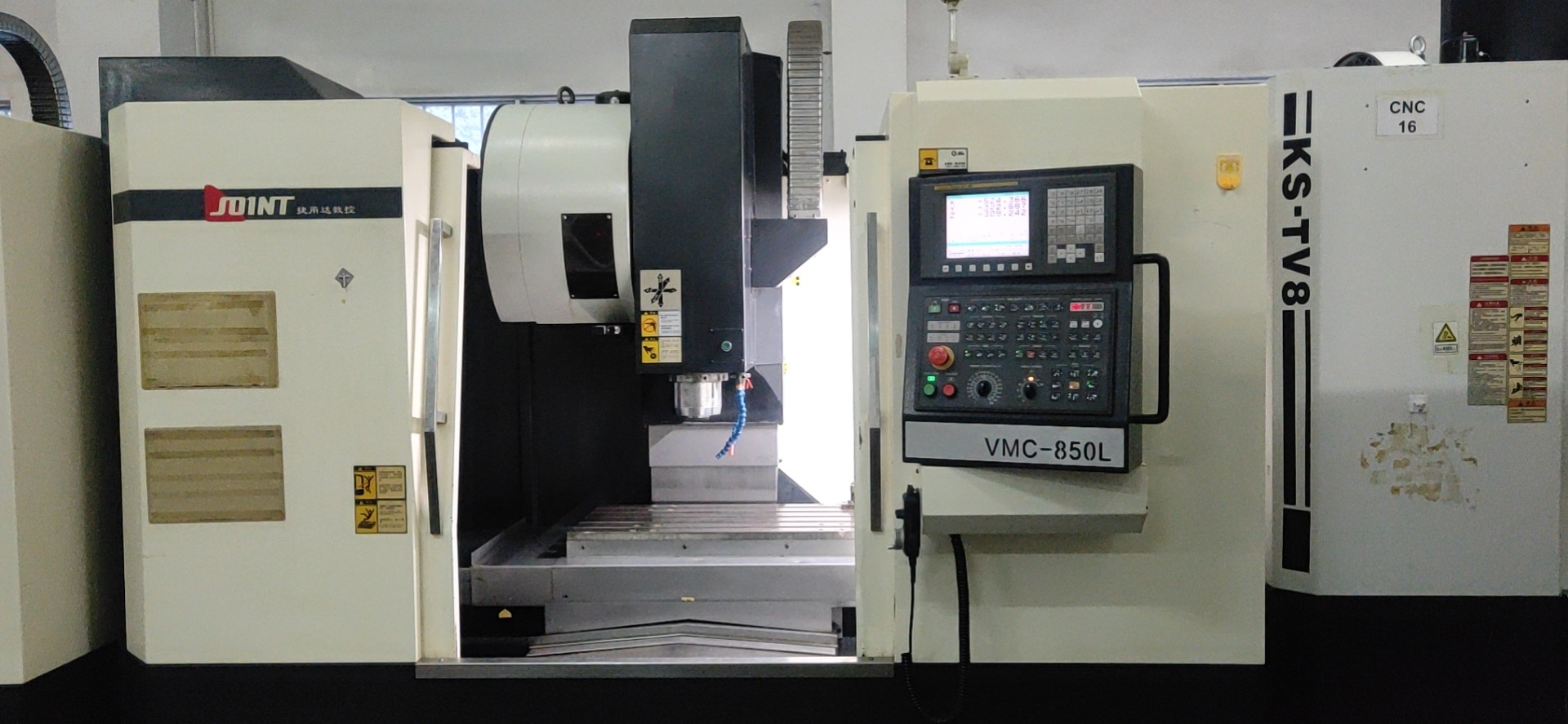 95成新捷甬达加工中心机vmc-850l二线一硬cnc加工中心电脑锣机床