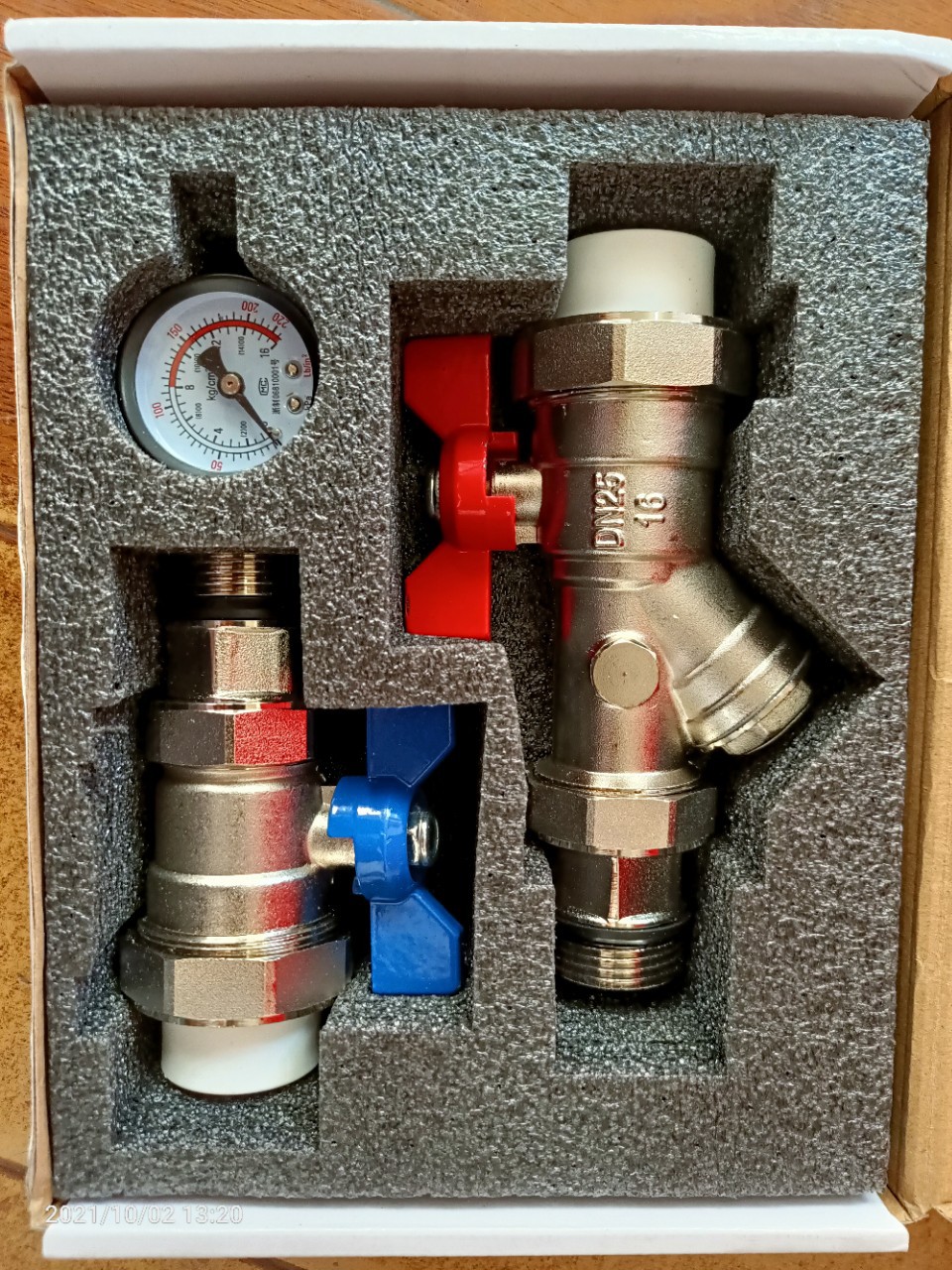 pert地暖管分水器套阀地暖管开关